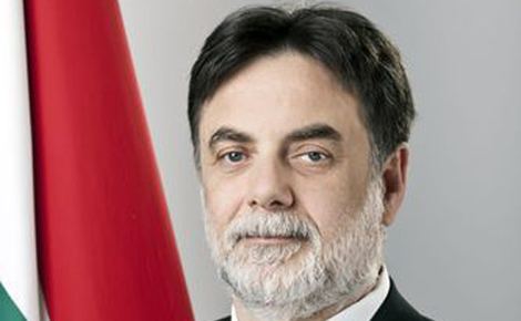 费莱基  ·陶马什（Fellegi Tamás）部长在中国进行成功的谈判