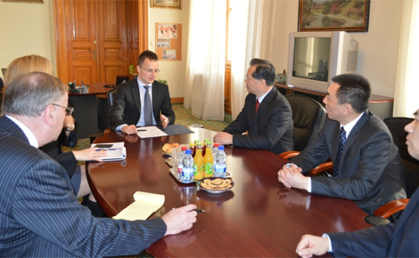 王锦珍副会长会见匈牙利总理府国务秘书、中国事务副代表茨加图