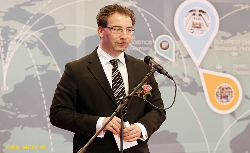 匈牙利投资促进署(HITA)负责政府关系副主席Bilek Péter致辞